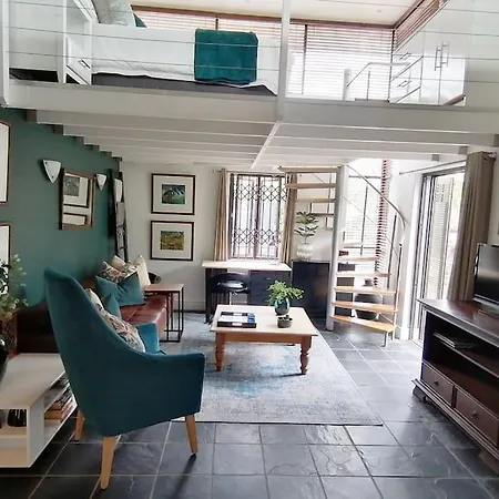 The Lookout Loft, Stroll To Town, Loadshedding Friendly. Apartment Stellenbosch Exterior photo