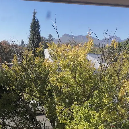 The Lookout Loft, Stroll To Town, Loadshedding Friendly. Apartment Stellenbosch Exterior photo