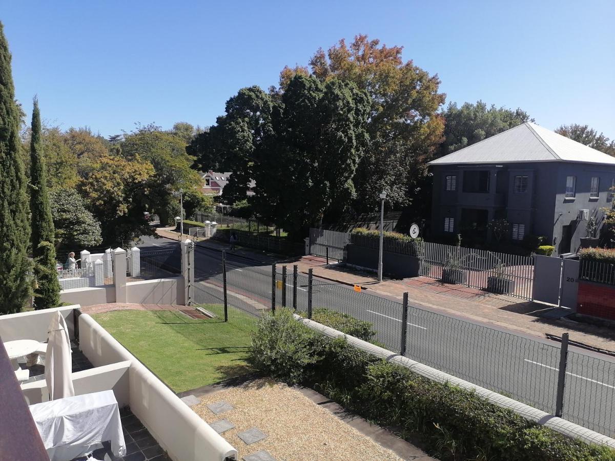 Apartment The Lookout Loft, Stroll To Town, Loadshedding Friendly. *